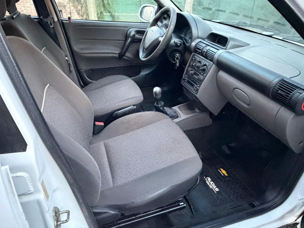 Chevrolet CLASSIC LS — foto 12